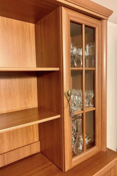 witryna  szafka komódka półki biblioteczka