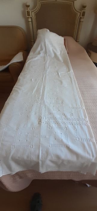 Lindo Lençol Bordados Manuais