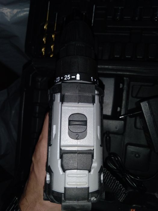 Aparafusadora a bateria 20V