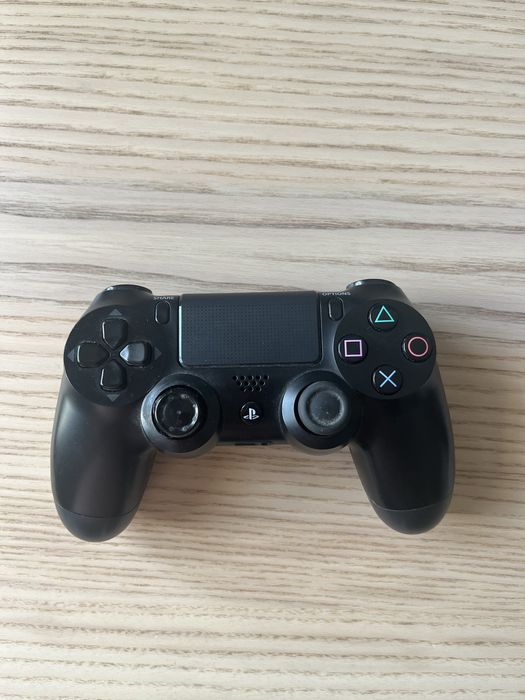 Comando PS4 (pequeno erro em analógico esquerdo)