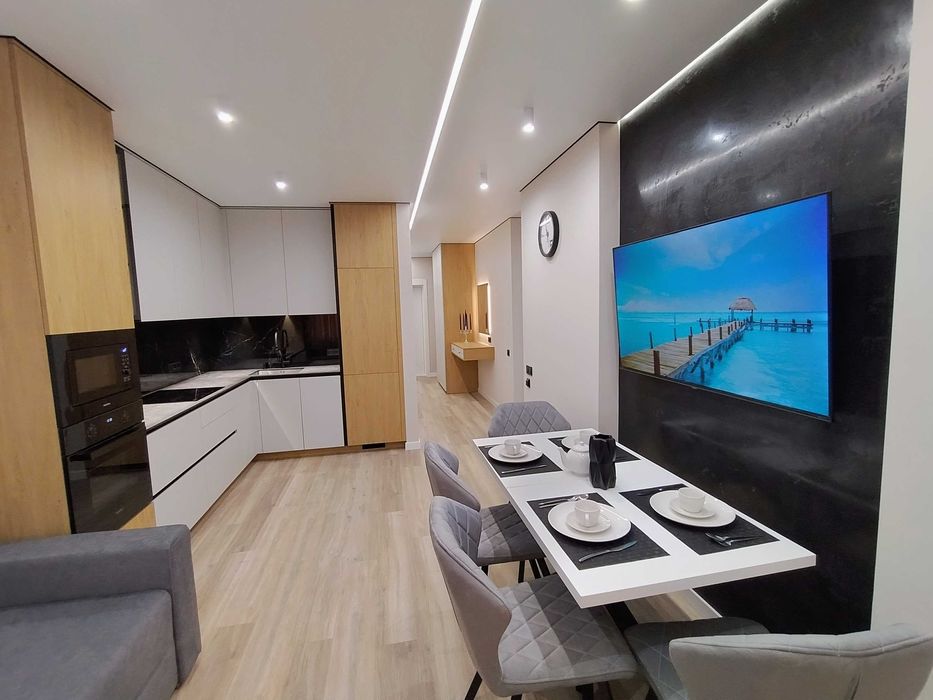 ЖК Варшавський 2, 3к квартира з ремонтом. Олександра Олеся 9-А