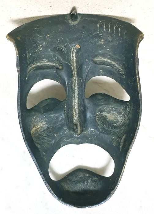 Interessantes mascaras de suspensão mural vintage em bronze