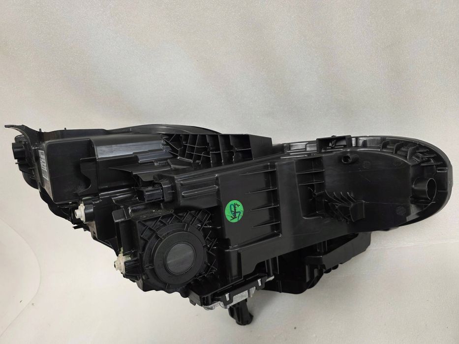 volvo ex30 2024 przód strona lewa lampa przednia 80000401