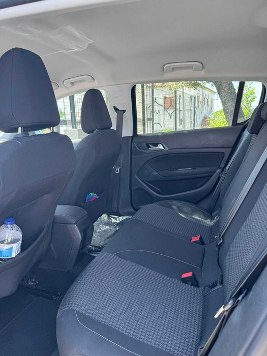 Peugeot 308 1.6 BlueHDi 120cv  | Menos de  118 000 km