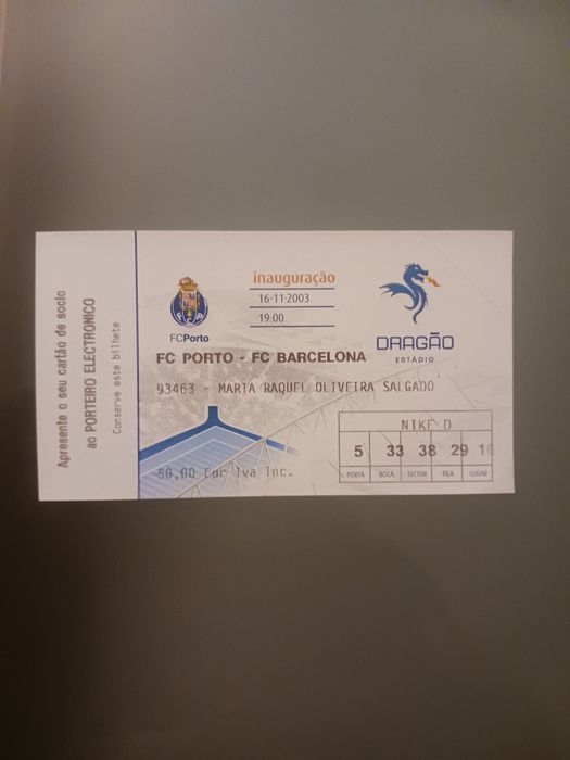 Bilhete da inauguração do estádio do Dragão e da estreia de Messi