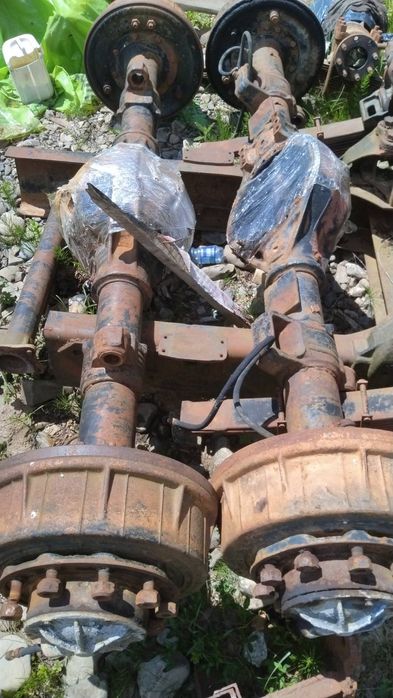 Мости автомобіля Урал