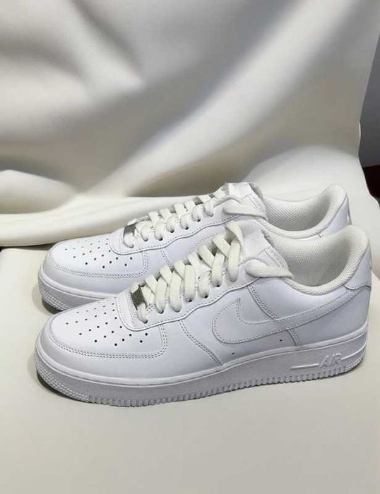 "Buty Trampki" Nike_Air_Force_1_Low_'07_White r.37.5