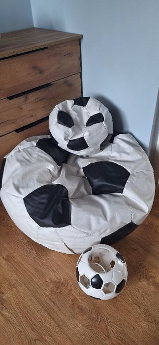 Piłka poduszka 2 sztuki plus lampa wisząca piłka