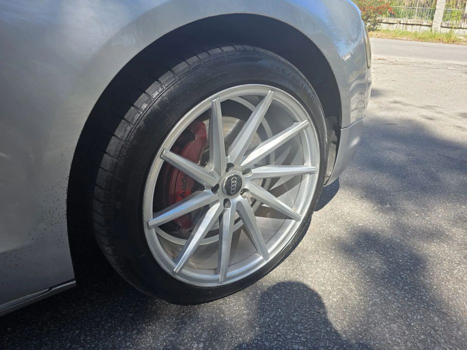 Audi A8 3.0 TDI DPF quattro tiptronic