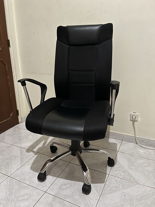 Cadeira de Secretária ajustável