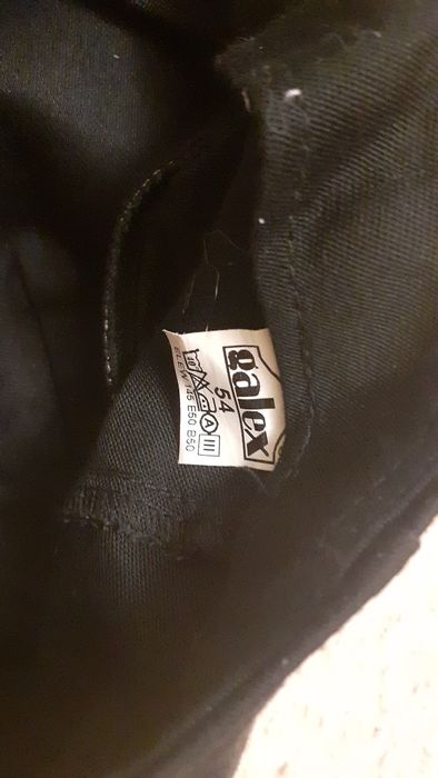 Czapka policyjna wojskowa