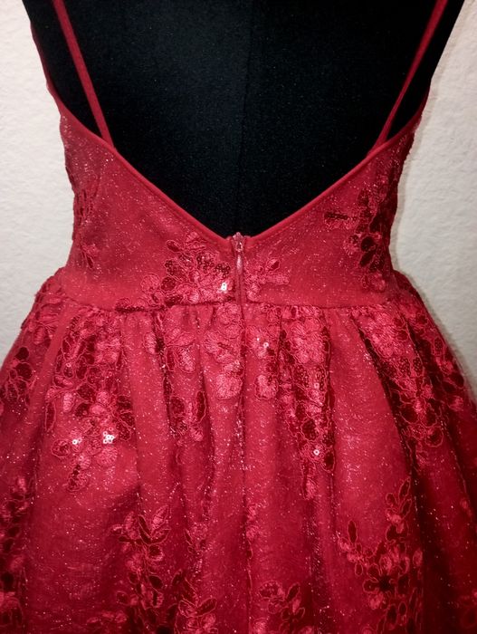 Красива вечірня святкова сукня червоного кольору | Коктейльна сукня