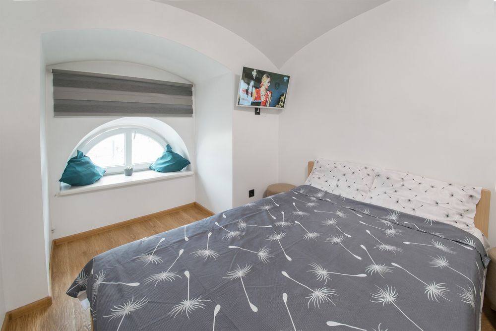 Подобово Кварира- студія біля Оперного театру