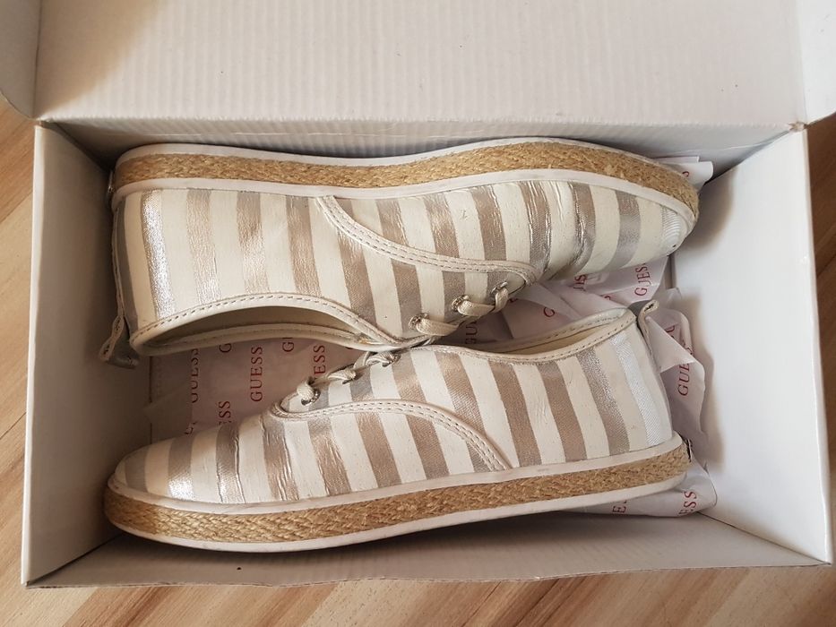 Trampki Guess rozmiar 36