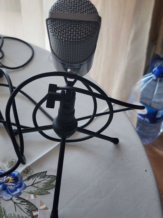 IK Multimedia iRig Mic Studio (como novo)