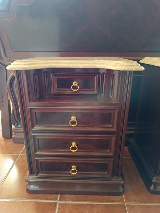 Quarto completo em bom estado