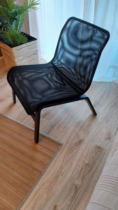 Poltrona como nova Ikea