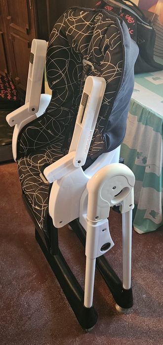 Cadeira de refeição bebé Bebé Due ajustável e reclinável