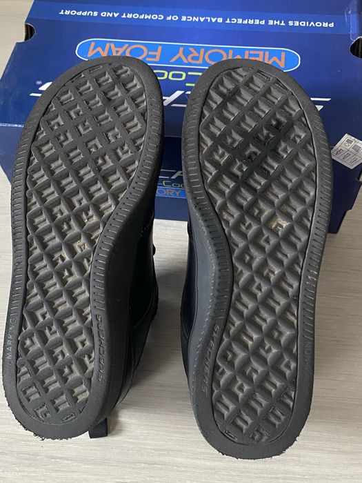 Кросівки Skechers, 36 розмір