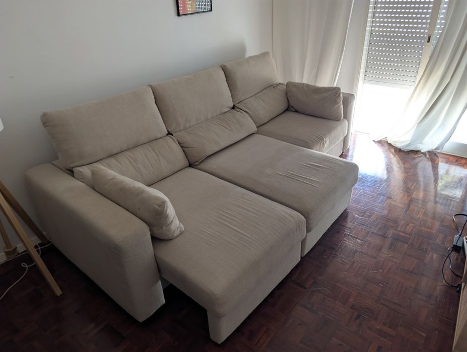 Sofá IKEA Eskilstuna com 3 lugares de chaise longue