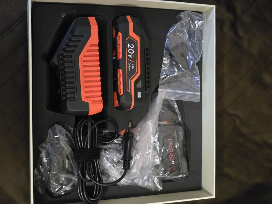 Шуруповерт Дніпро М