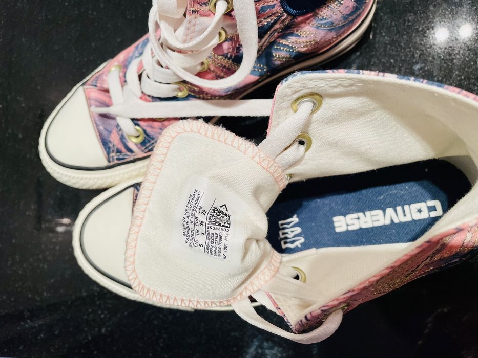 Różowo niebiesko złote trampki Converse za kostkę