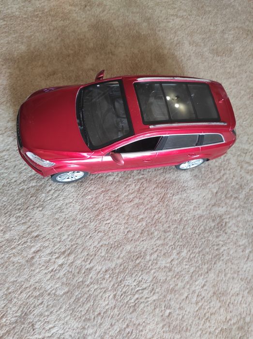 Машинка на радіо управлінні