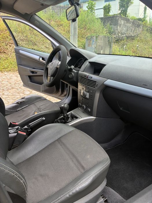 Opel Astra H caravan