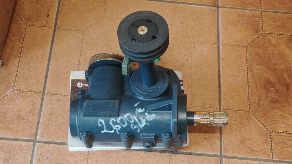 Przekładnia rozsiewacza MOTYL N031M rolniczy komunalny nowa oryginalna