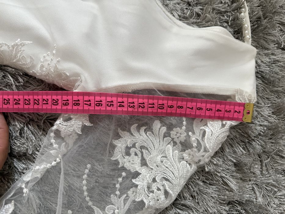 Piekna sukienka slubna