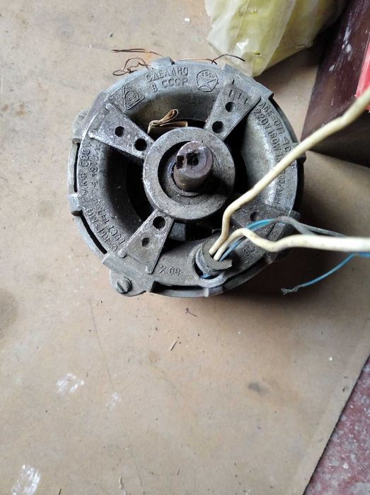 Электродвигатель мотор от стиральной машинки отечественной самовывоз