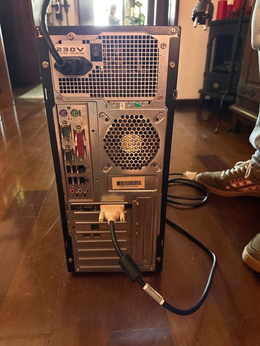 Torre LG - para peças