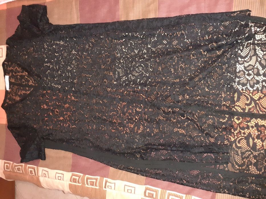 Vários vestidos novos