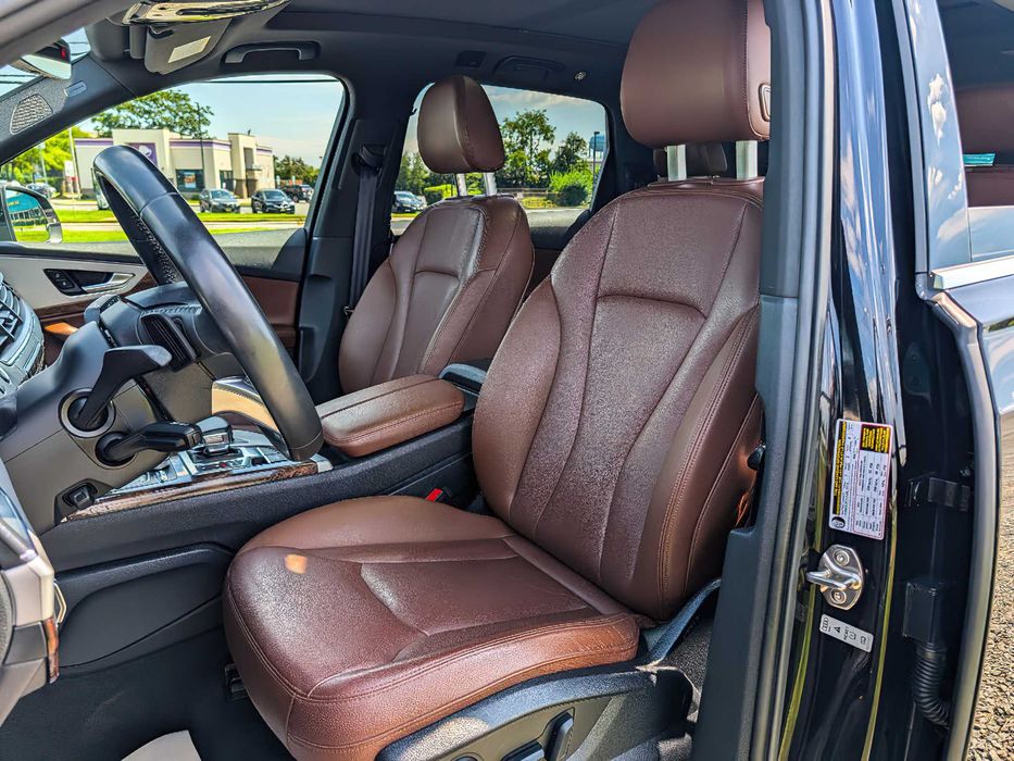 Audi Q7      2019