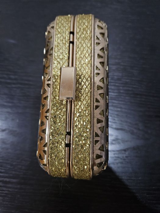 Bolsa/ Clutch de cerimónia dourada