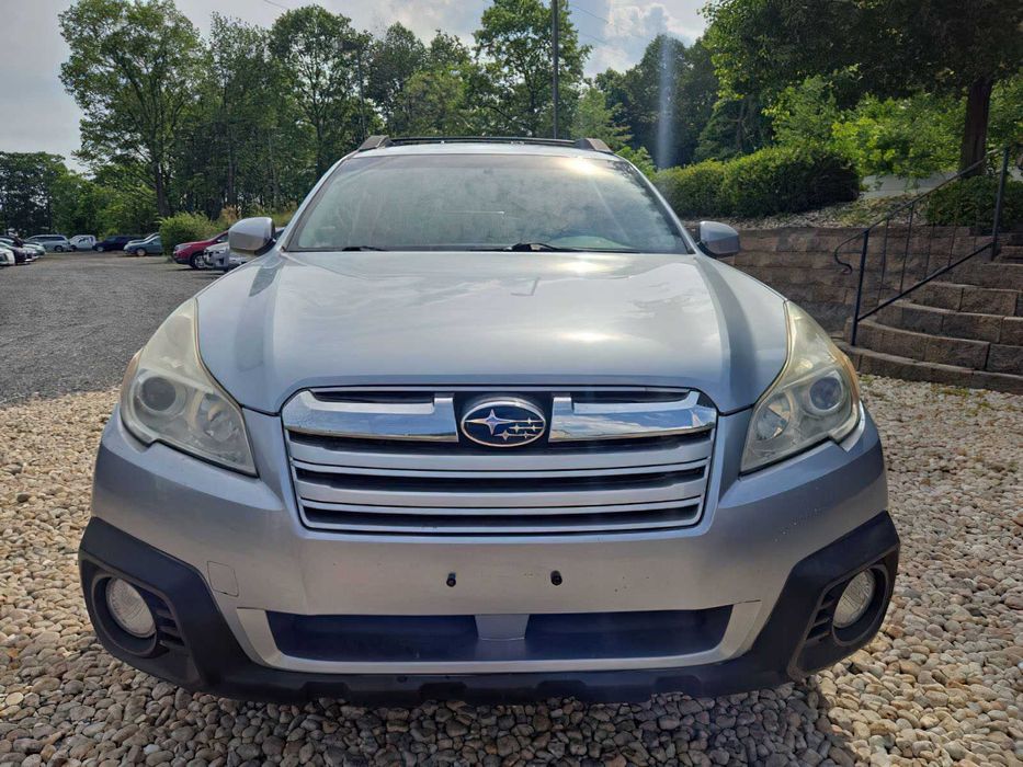 Subaru Outback 2.5i Limited      2013