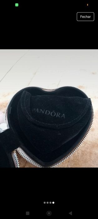 Peça e porta jóias da Pandora