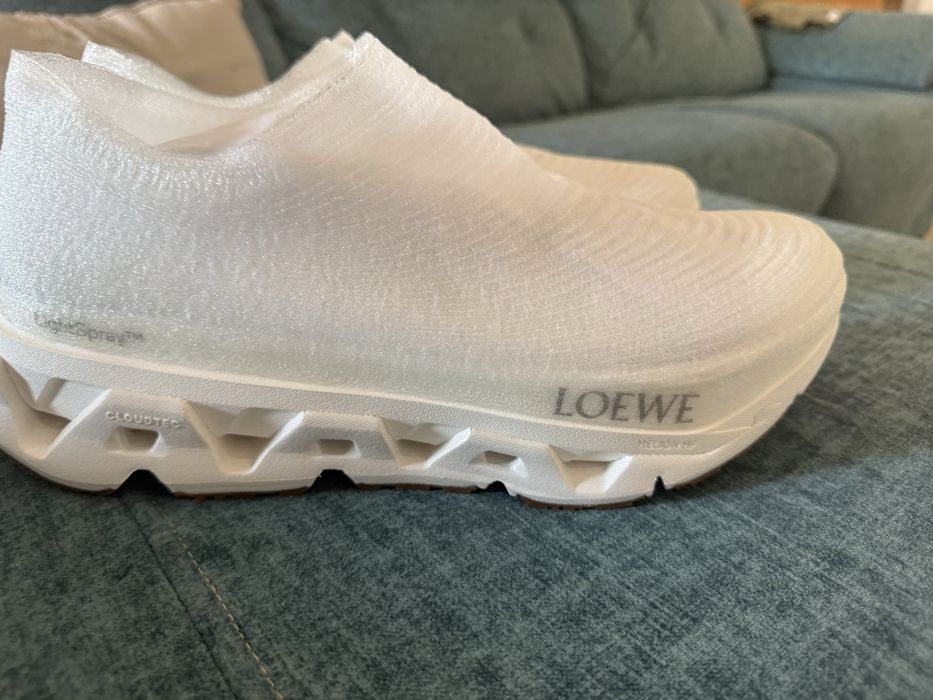 Самі неуловимі чоловічі  LOEWE &ON , міняють колір ) 46 розмір