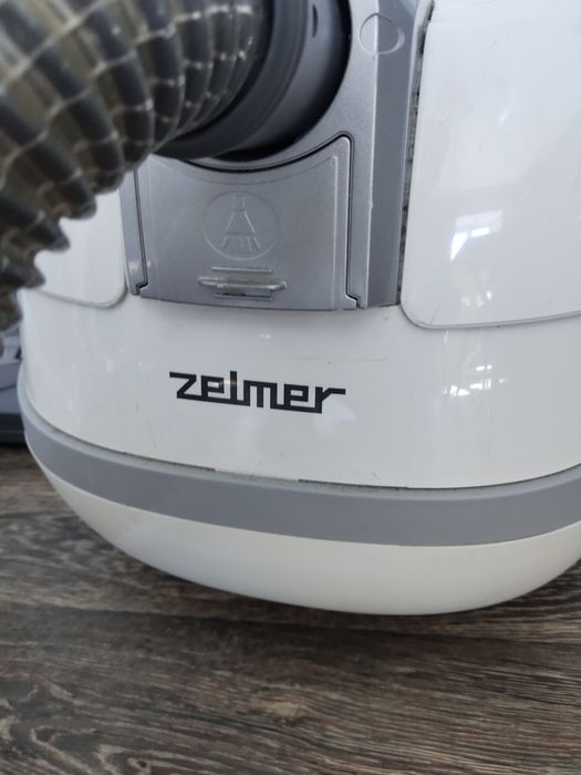 Продам пилосос миючий ZELMER ZVC762STUA