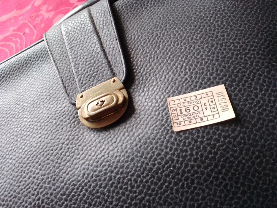 Do Passado P/Presente-Pasta Pele bela Antiga15E-Bilhete StCp2E Desde2E