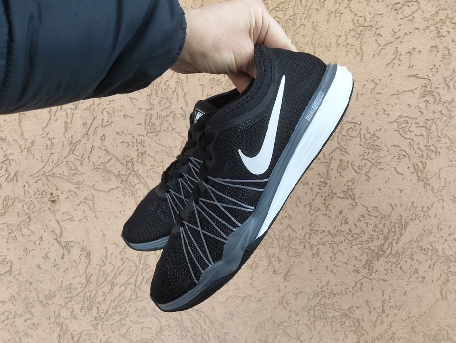 NIKE Кросівки оригінал