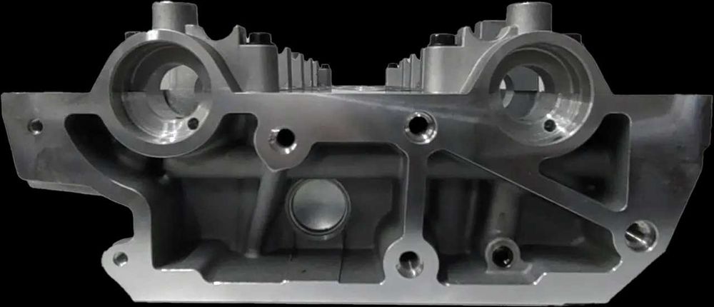 Головка блоку Renault Nissan Opel 2.2DCI 2.5DCI 7701477342 AMC 908798