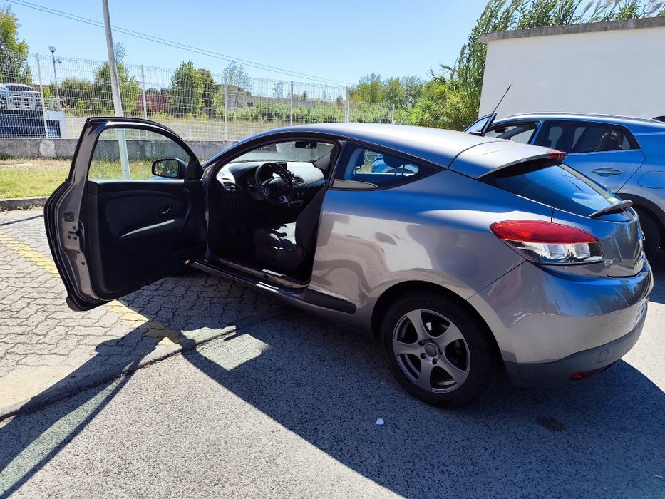 Renault Mégane Coupé 1.5 dCi Dynamique 110 cv | 2012 — photo 4