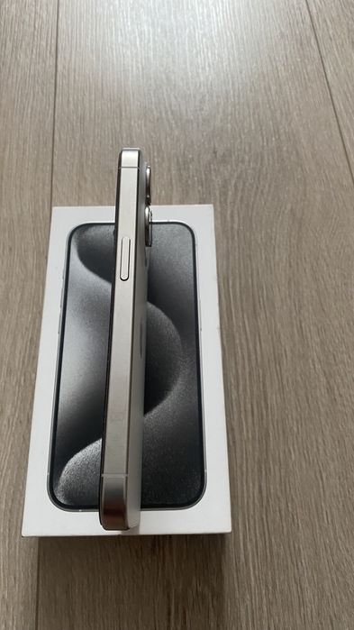 Продам iPhone 15 Pro  256GB