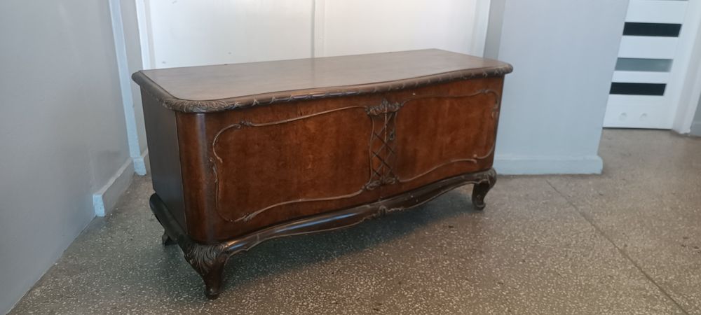 Komoda Ludwikowska komoda art Deco pięknie zdobiona