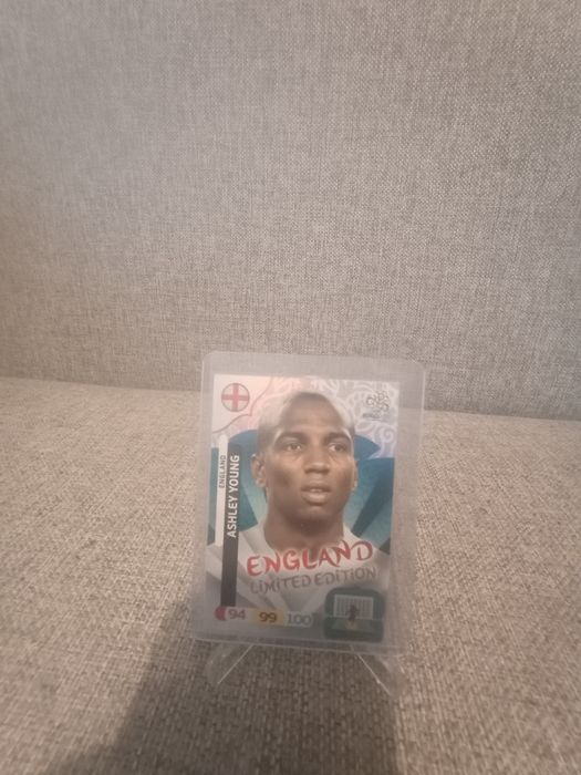 Panini UEFA euro 2012 Ashley young limited edition UK version england stan idealny