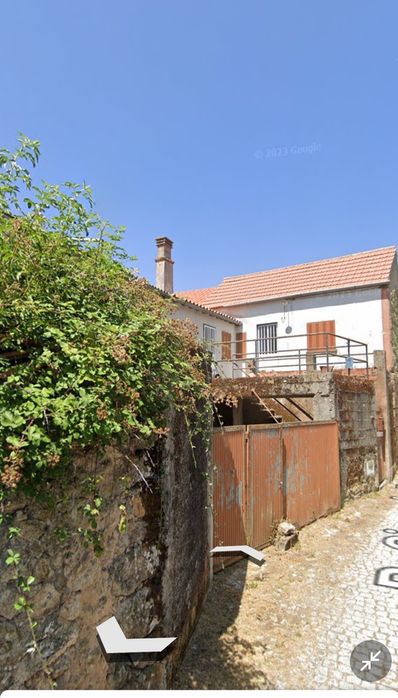 Moradia Baraçal Sabugal Guarda • OLX.pt