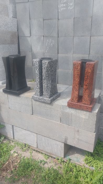 Балясіни Вази Кутики Лампади Кулі Мячі всі точені вироби з граніту любой складності