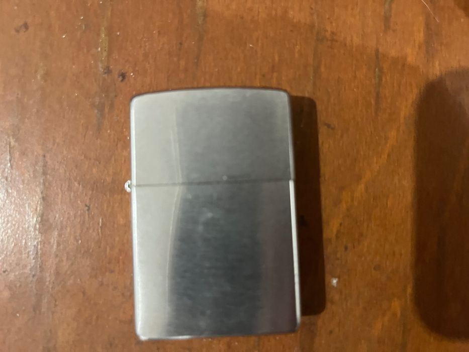 Isqueiro Zippo, com bolsa
