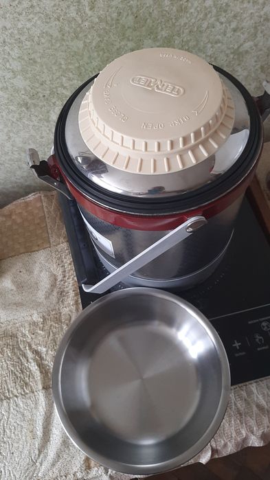 Новый советский термос ТемеТ на 4 литра.